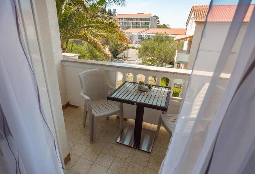 פנסיון Apartments Padovan Banjol