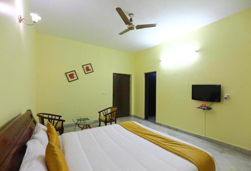 ペンション Golden Flowers Inn