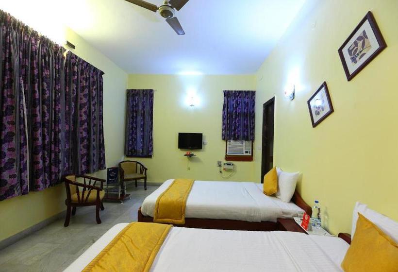 ペンション Golden Flowers Inn