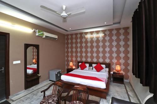 Hotel Oyo 40424  Aryavart