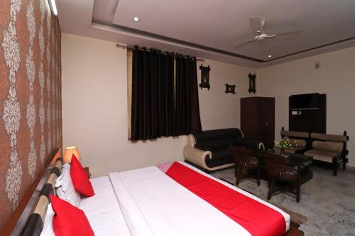Hotel Oyo 40424  Aryavart