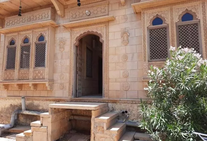 Hotelli Neem Haveli