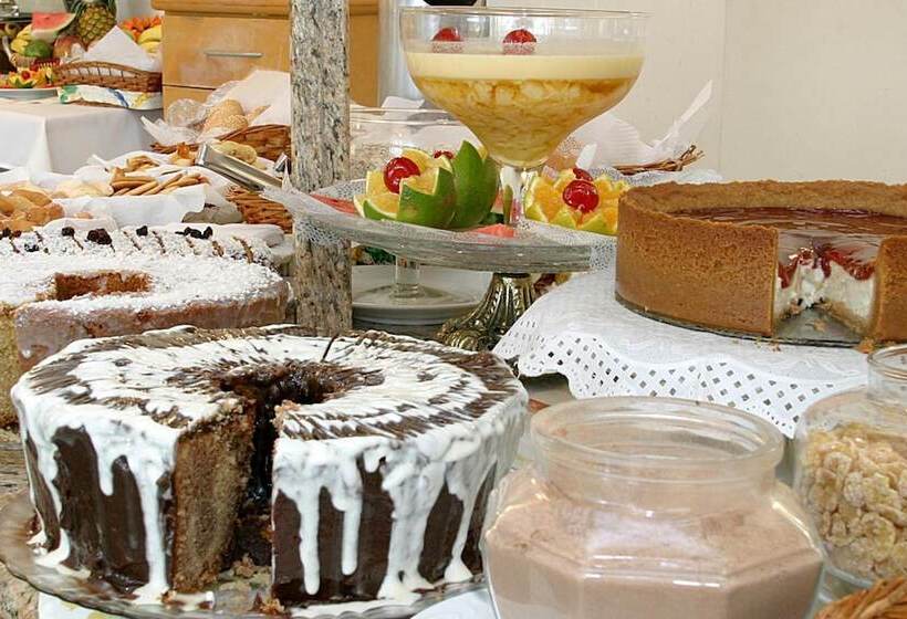 ホテル Aero Park E Estacionamento