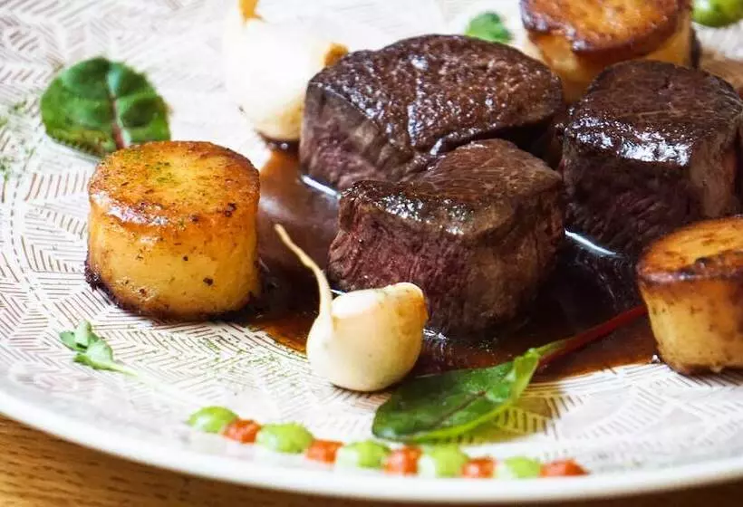 Отель Aiden By Best Western Paris Roissy Cdg