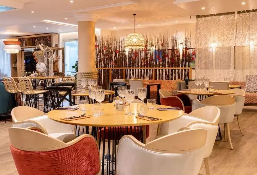 Отель Aiden By Best Western Paris Roissy Cdg