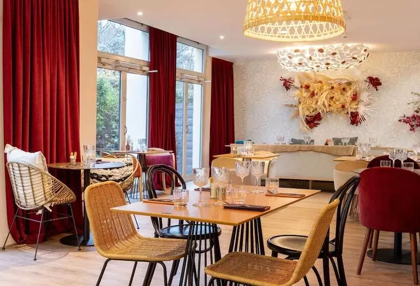 Отель Aiden By Best Western Paris Roissy Cdg