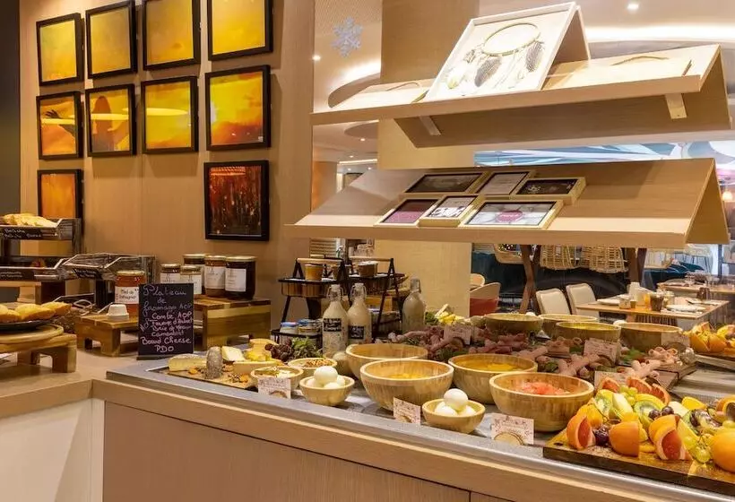 Отель Aiden By Best Western Paris Roissy Cdg