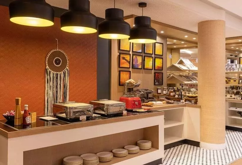 Отель Aiden By Best Western Paris Roissy Cdg