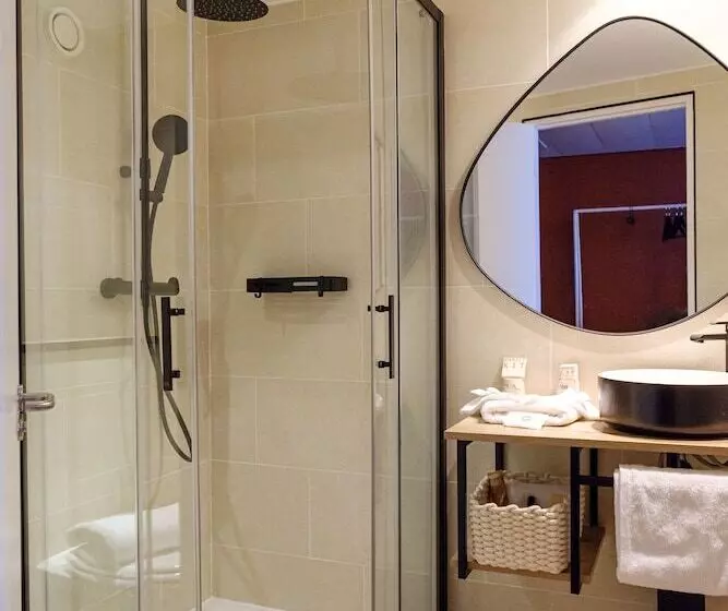 Отель Aiden By Best Western Paris Roissy Cdg