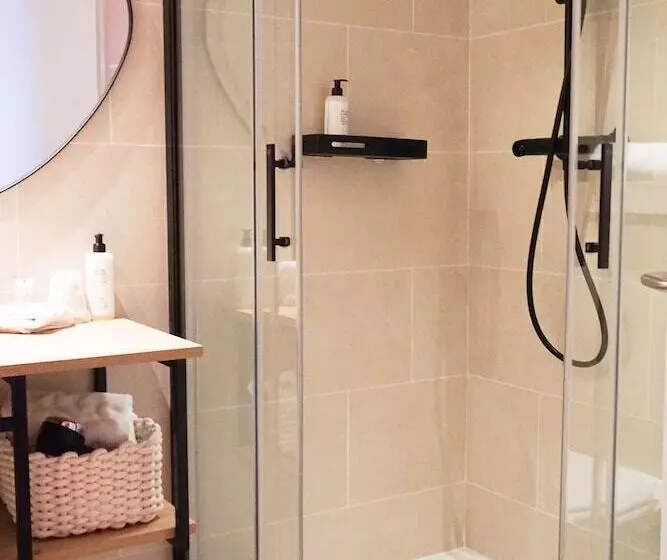 Отель Aiden By Best Western Paris Roissy Cdg