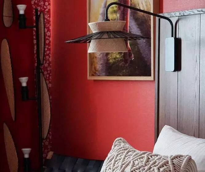 Отель Aiden By Best Western Paris Roissy Cdg