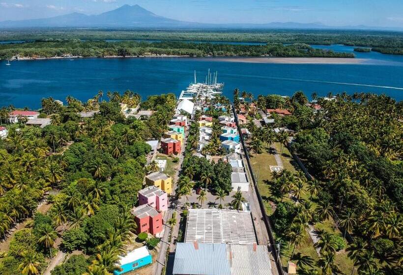 هتل Bahia Del Sol