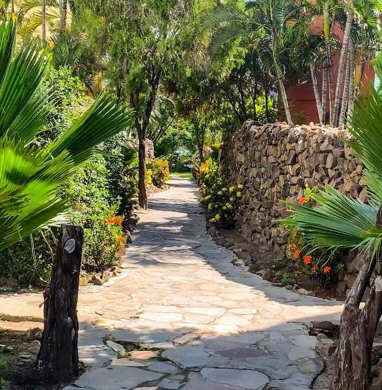 هتل Bahia Del Sol