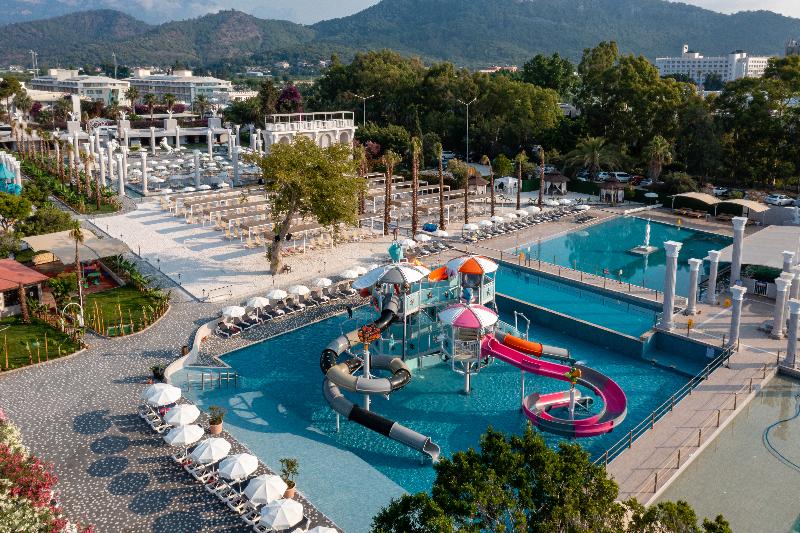 בית מלון כפרי Miarosa Kemer Beach