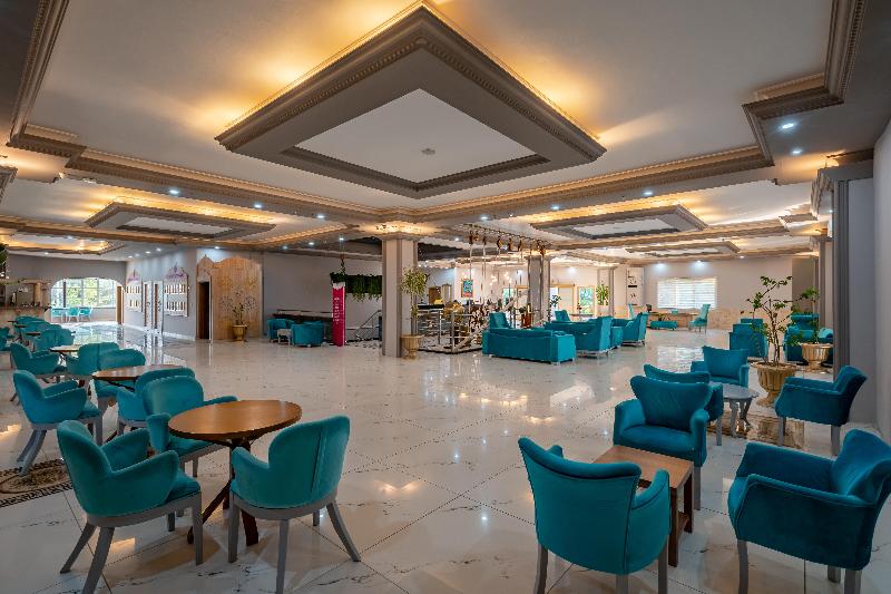 בית מלון כפרי Miarosa Kemer Beach