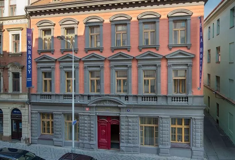 هتل Ea Embassy Prague