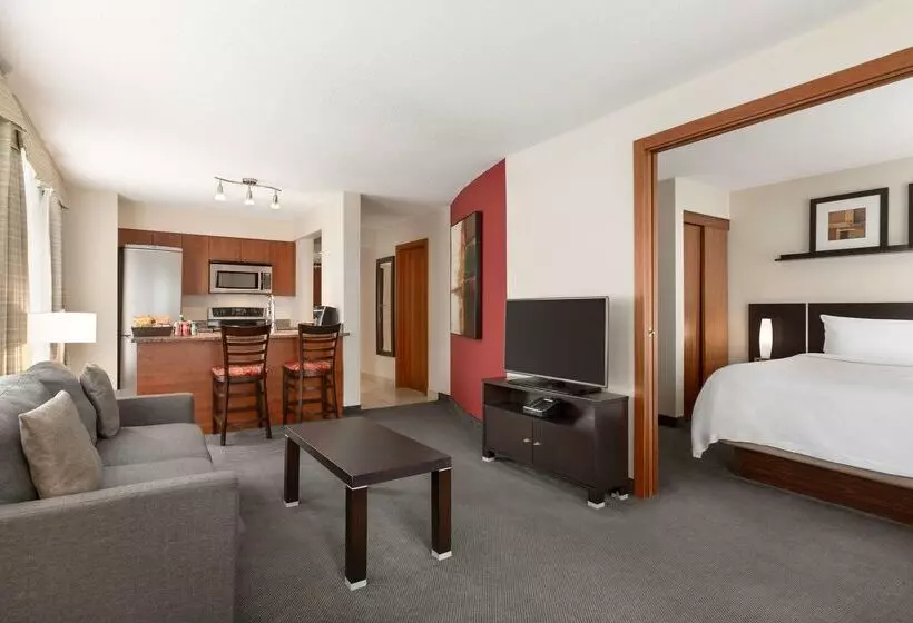 호텔 Embassy Suites Montréal By Hilton