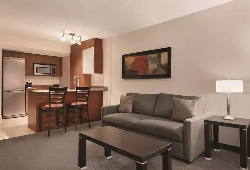 호텔 Embassy Suites Montréal By Hilton