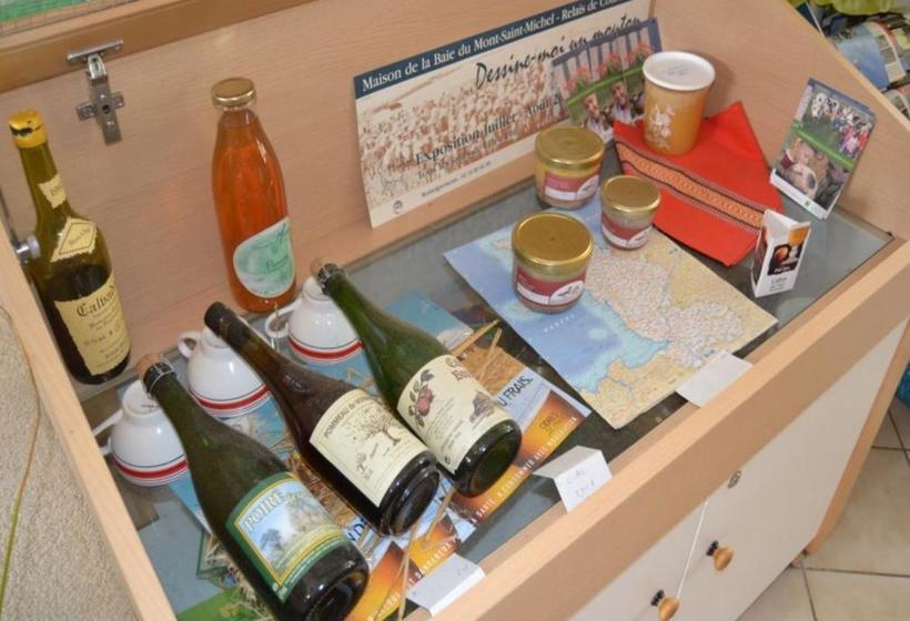 Отель Ferme De La Lande Martel