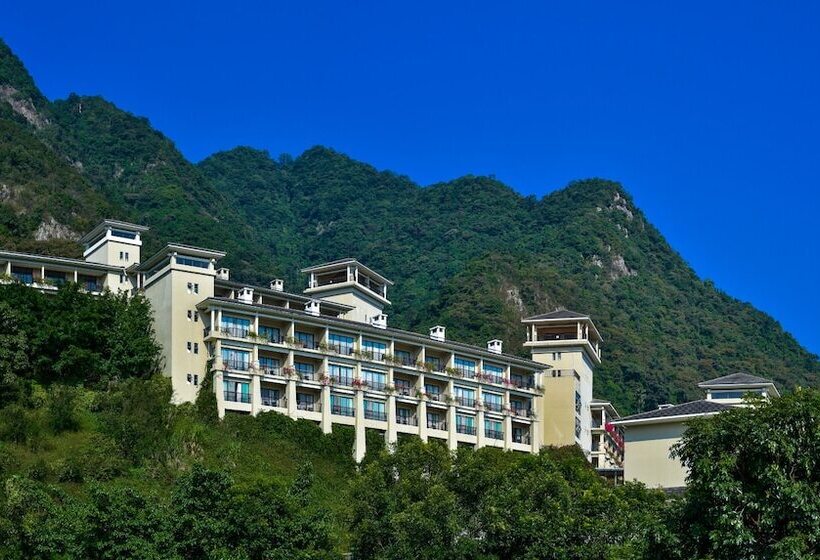 בית מלון כפרי Pattra Resort