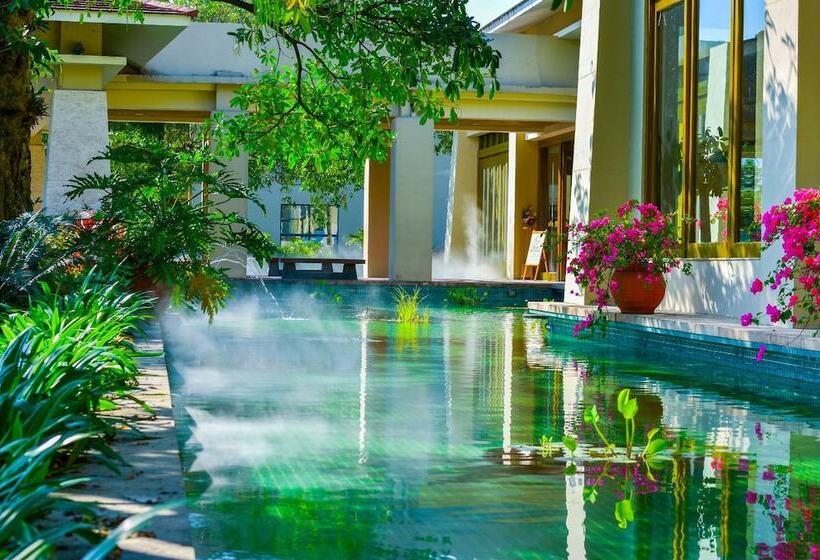 בית מלון כפרי Pattra Resort