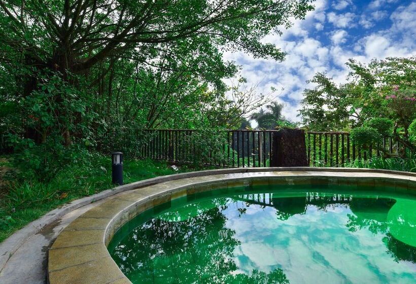 בית מלון כפרי Pattra Resort