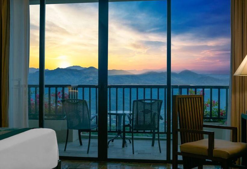 בית מלון כפרי Pattra Resort