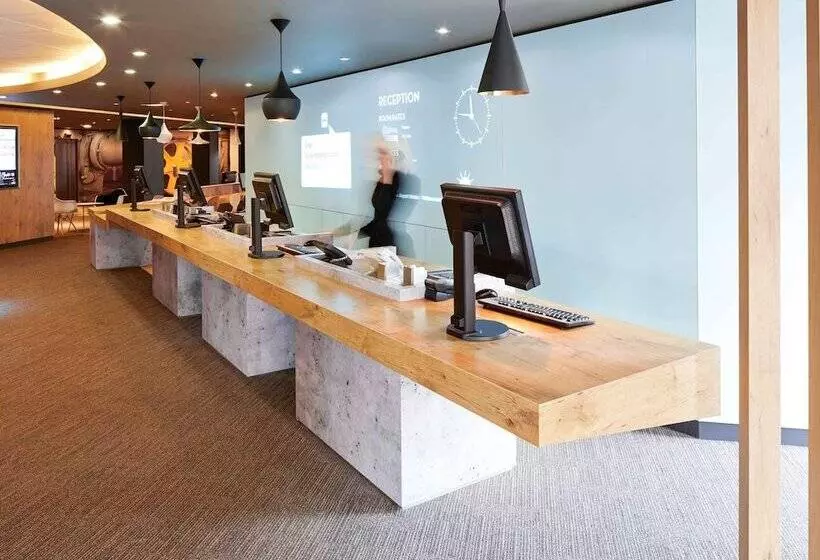 ホテル Ibis London Heathrow Airport