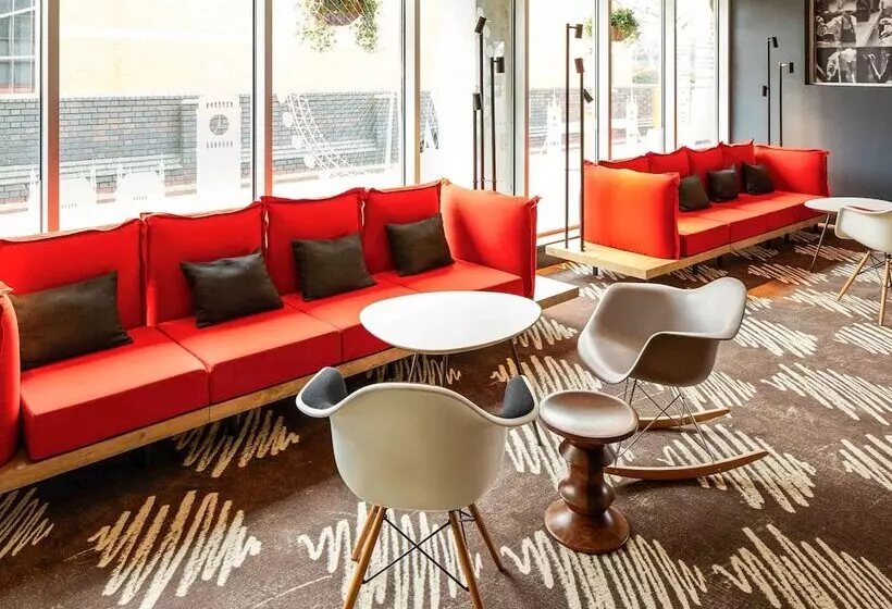 ホテル Ibis London Heathrow Airport