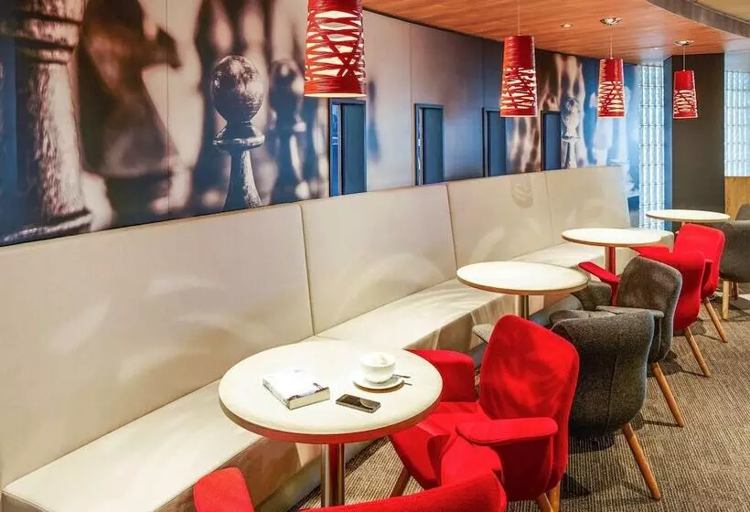 ホテル Ibis London Heathrow Airport