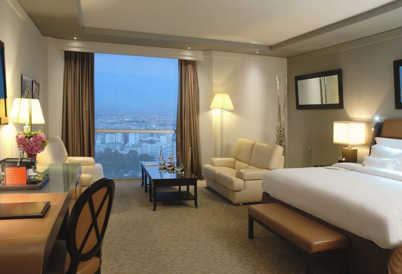 فندق Kenzi Tower