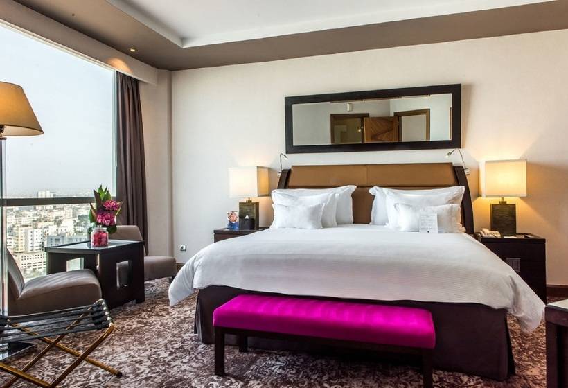 فندق Kenzi Tower