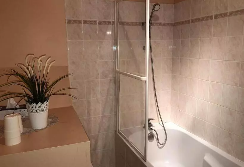 Отель La Lézardière