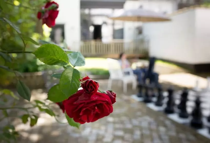 هتل Made In Louise