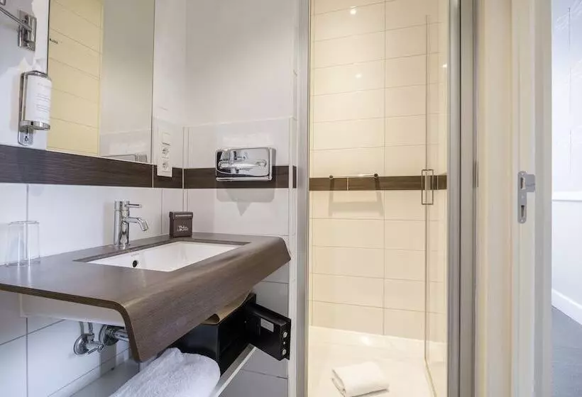 هتل Made In Louise