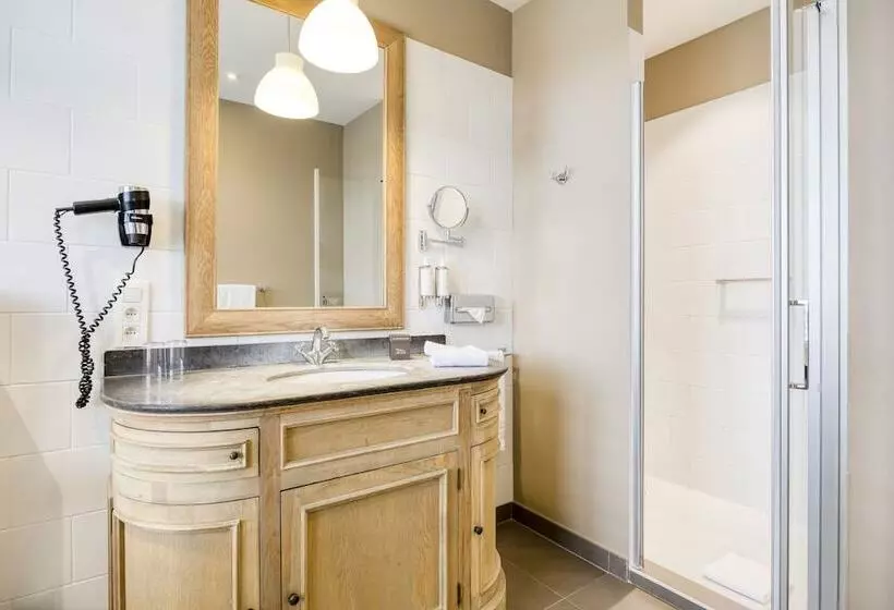 هتل Made In Louise