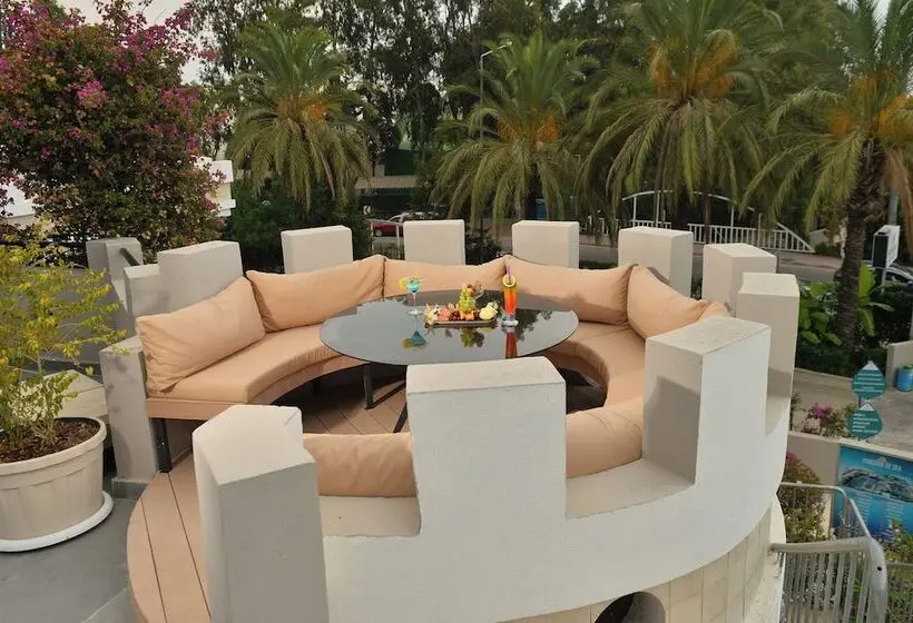 ホテル Miarosa Kemer Beach