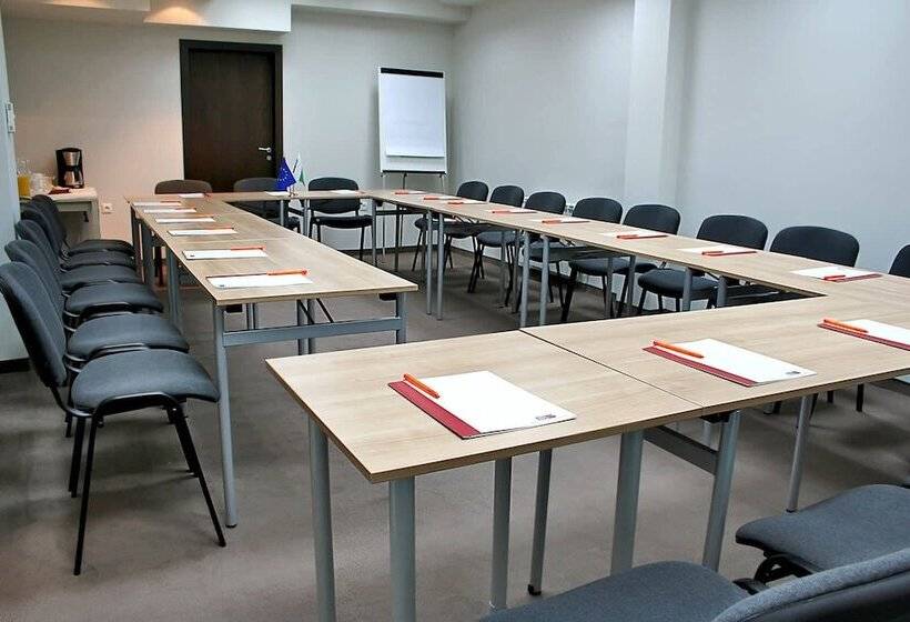 فندق Sofia Palace