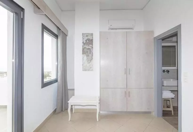 Отель Hiraeth Santorini