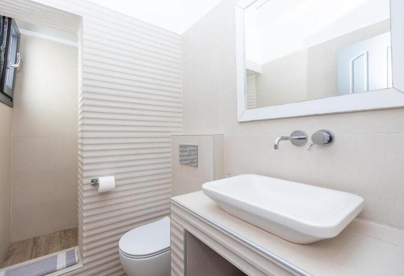 בית מלון כפרי Hiraeth Santorini