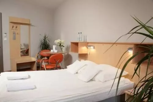 Отель System  Kraków