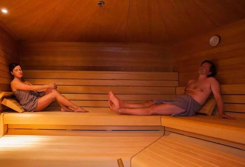 Star Metro Deira Hotel Apartments