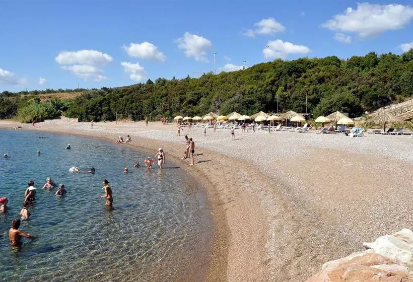 Отель Sunrise Village Beach