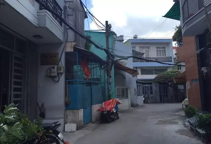 هتل Ba Dat Homestay Q6