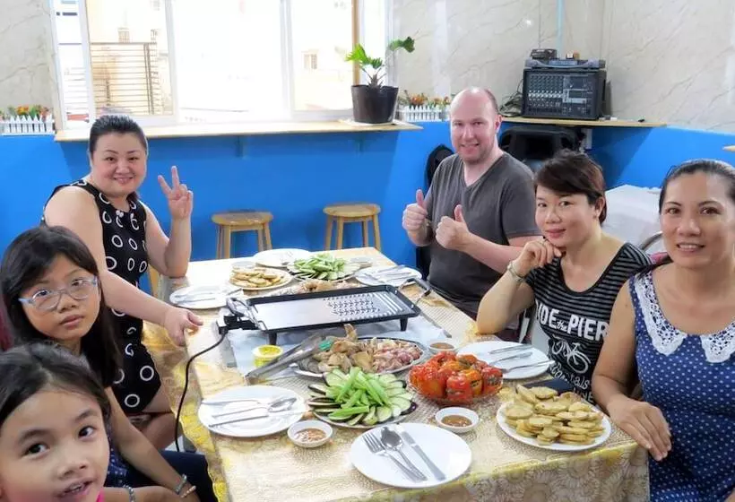 هتل Ba Dat Homestay Q6