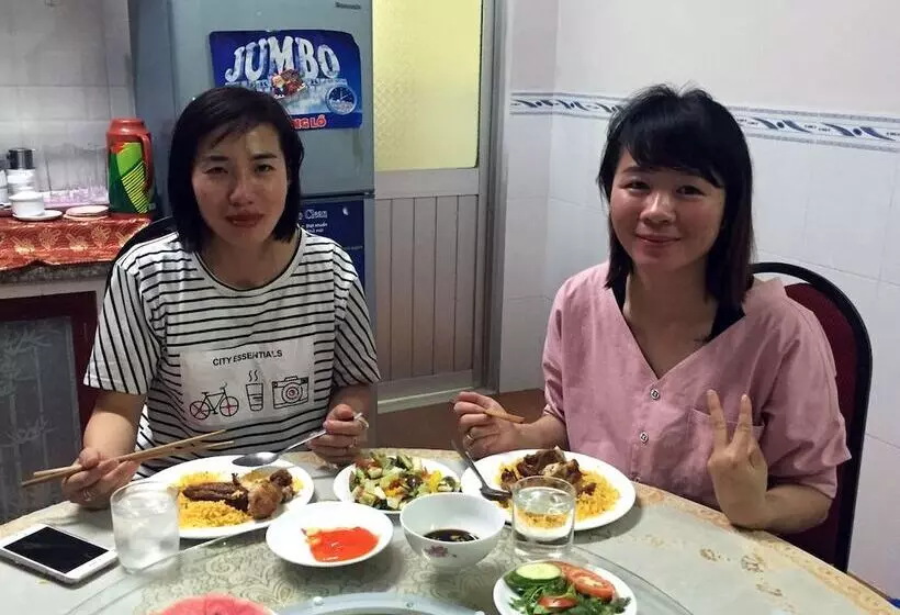 هتل Ba Dat Homestay Q6