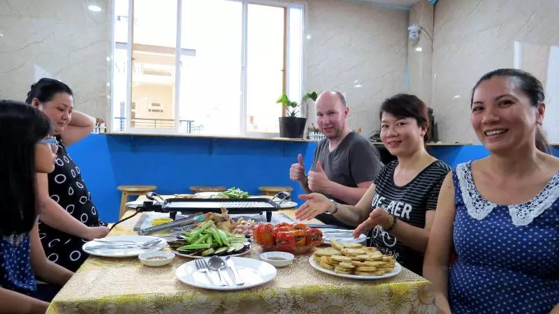 هتل Ba Dat Homestay Q6