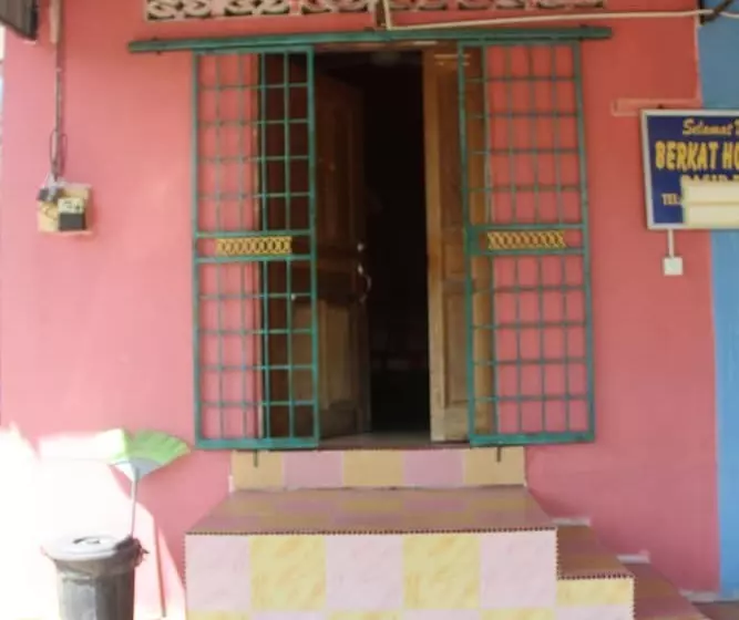 Hotelli Berkat Guestroom