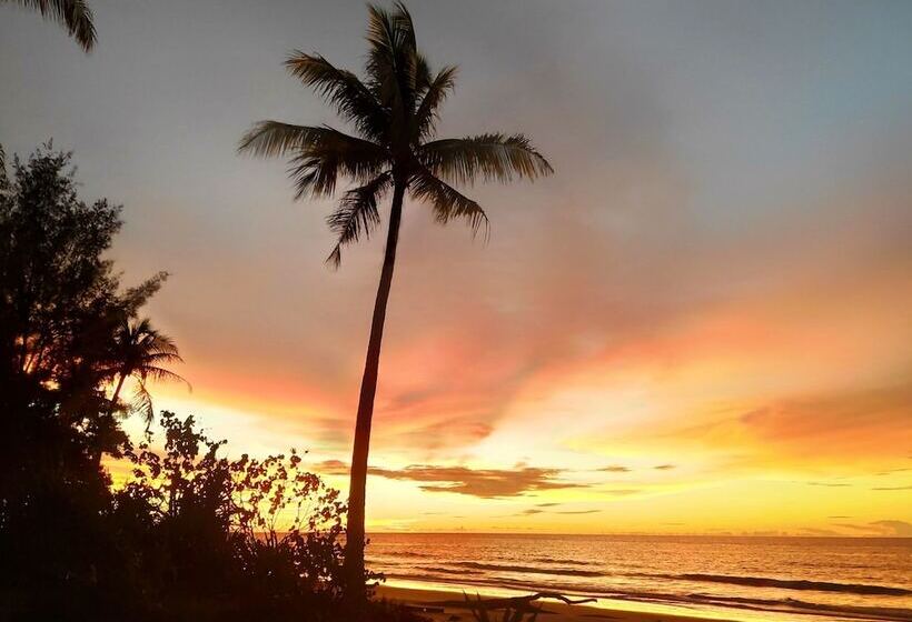 فندق Earth Park Resorts