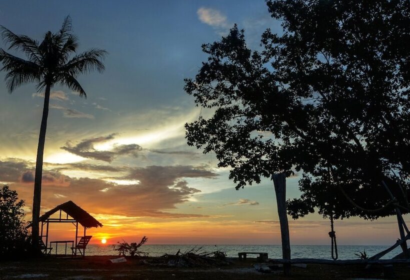 فندق Earth Park Resorts